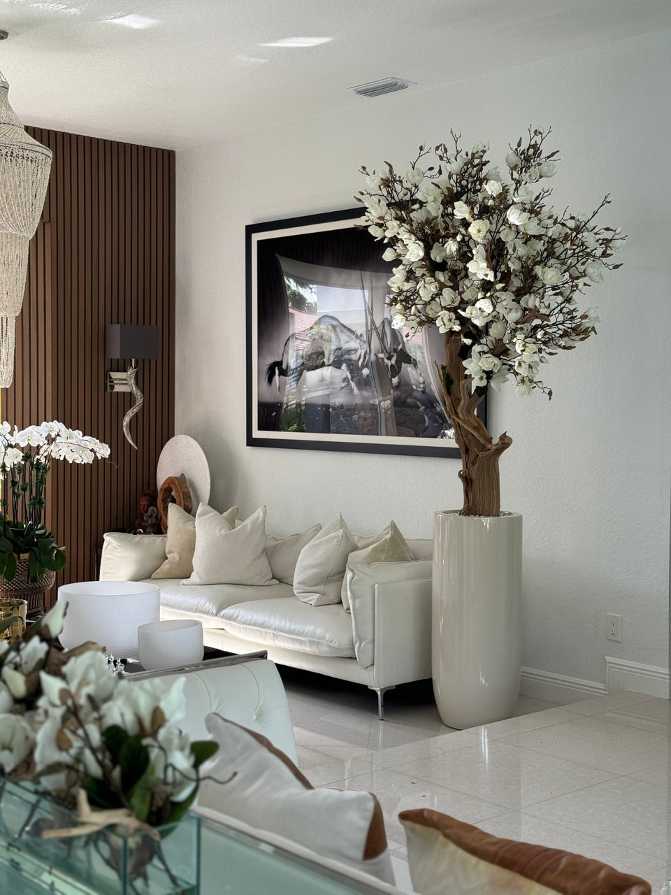 Composition Magnolia 244 cm · Édition Menton, blanc brillant